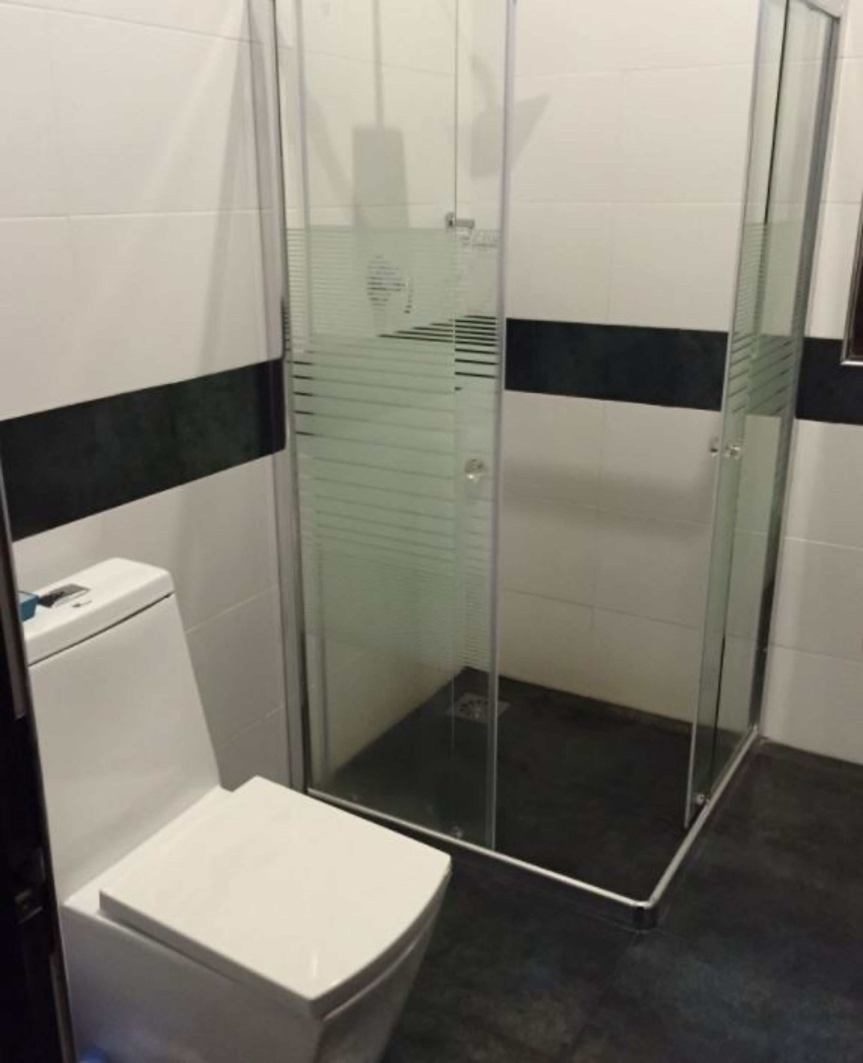 superior double room, garden view | bathroom | shower, free toiletries, bidet