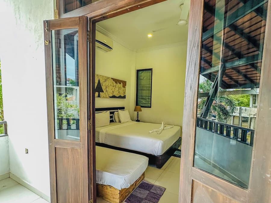 Desk, iron/ironing board, rollaway beds, free WiFi