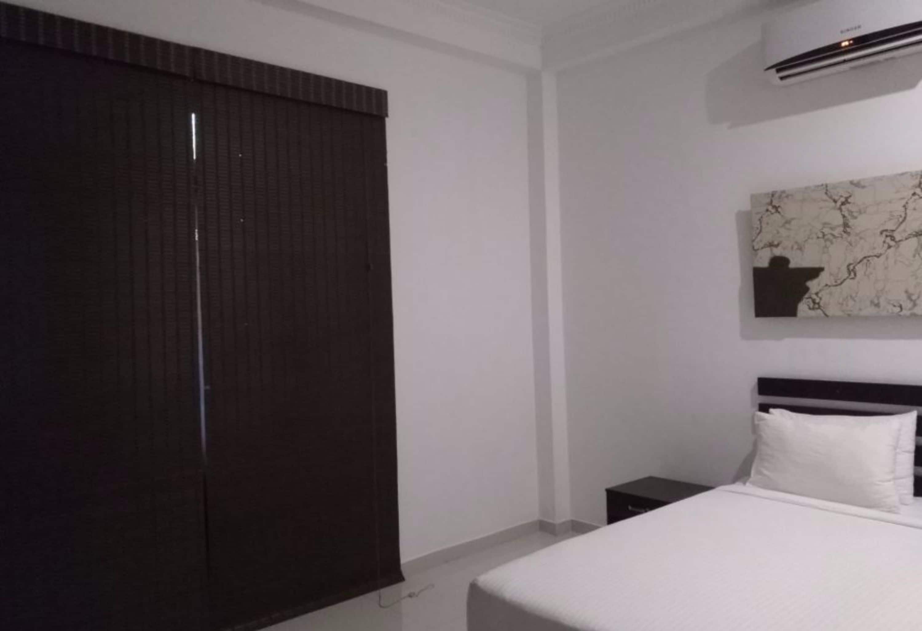 superior double room, garden view | desk, iron/ironing board, rollaway beds, free wifi