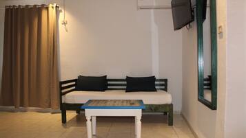 Room, Terrace | Desk, blackout drapes, free WiFi, bed sheets