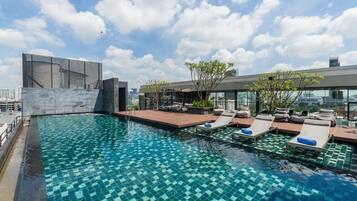 Outdoor pool, pool loungers