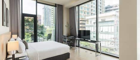 Panoramic Studio | Pemandangan dari bilik