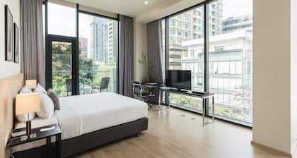 The Residence on Thonglor by UHG