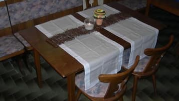 Dinner served, Regional cuisine