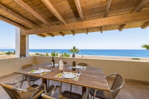 Vila (Seven Bedrooms) | Vista do quarto