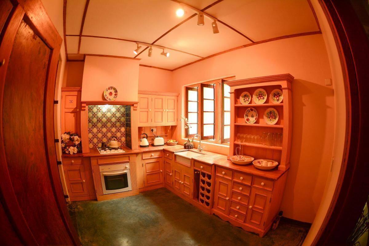 Luxury Suite, 1 Katil Raja (King), Hill View | Dapur peribadi | Dapur, cerek elektrik 