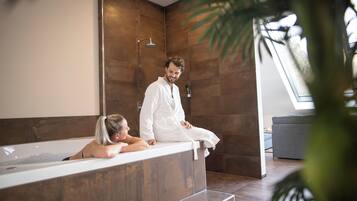 Bain à remous intérieur