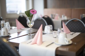 Daily buffet breakfast for a fee - DAS Loft (Willingen)