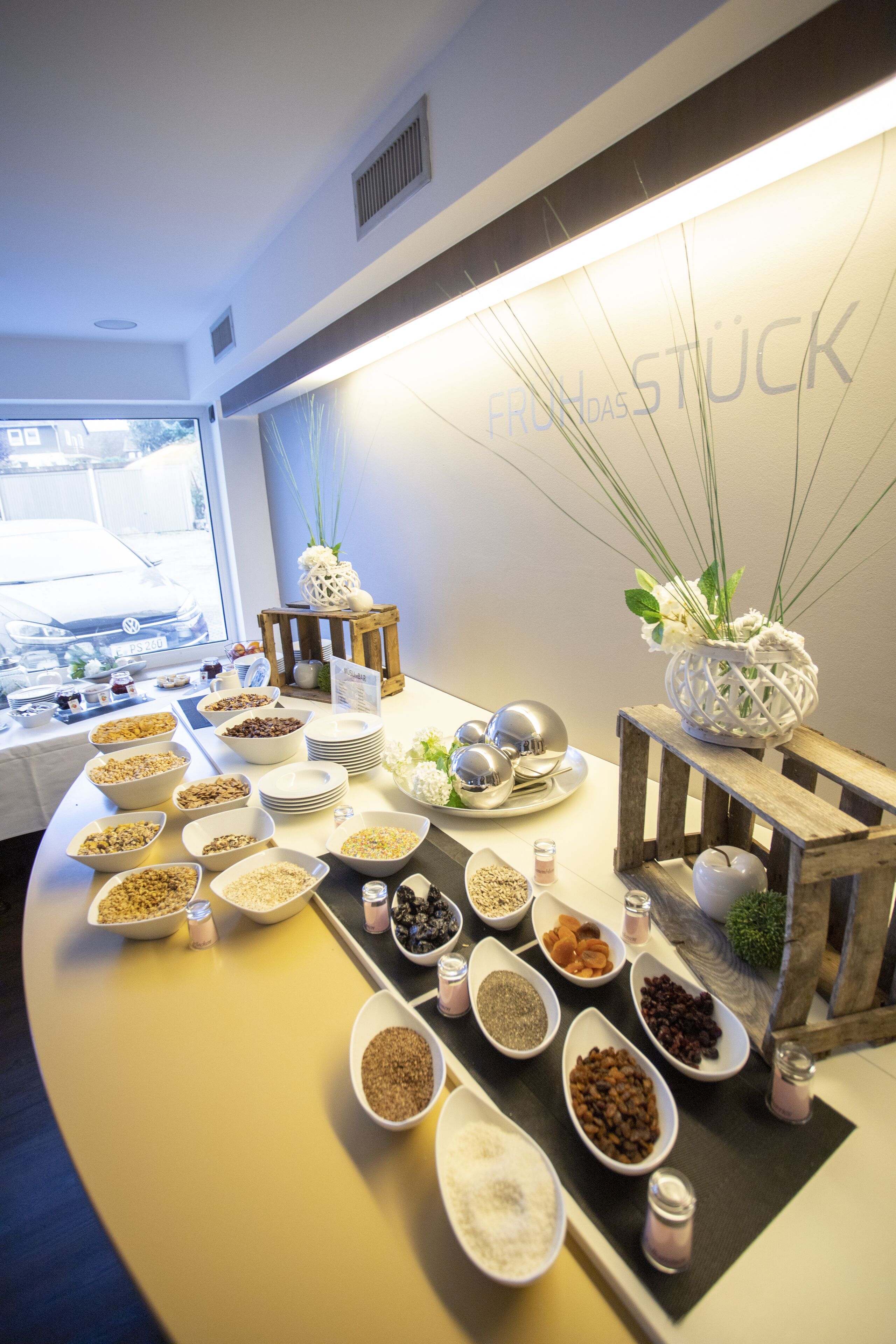 daily buffet breakfast for a fee