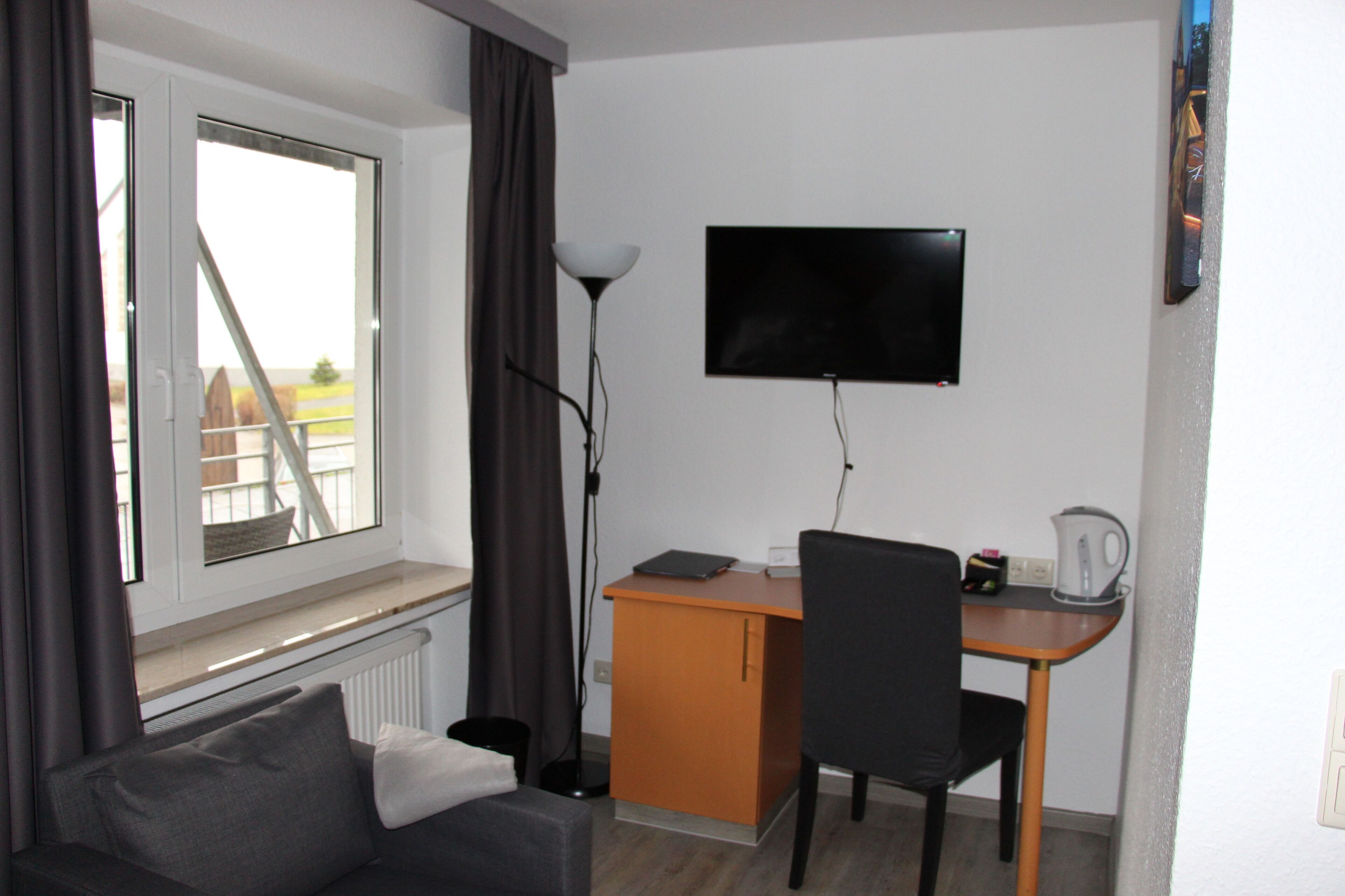 1 bedroom, hypo-allergenic bedding, individually decorated