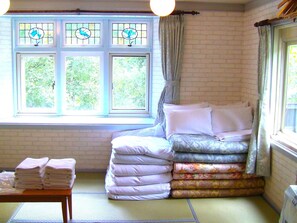 Habitación familiar, baño privado, vista a la montaña (Japanese Style Room)