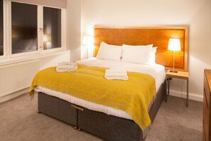 1 bedroom, in-room safe, soundproofing, iron/ironing board - PREMIER SUITES PLUS Glasgow George Square (Glasgow)