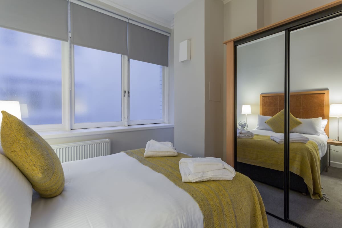 2 Bedroom Suite | 1 bedroom, in-room safe, soundproofing, iron/ironing board