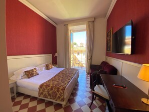 华丽双人房或双床房, 花园景观 | 办公桌、笔记本电脑工作区、遮光窗帘、免费 WiFi