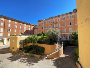 Exterior -  Basilica Hotel (Rome)