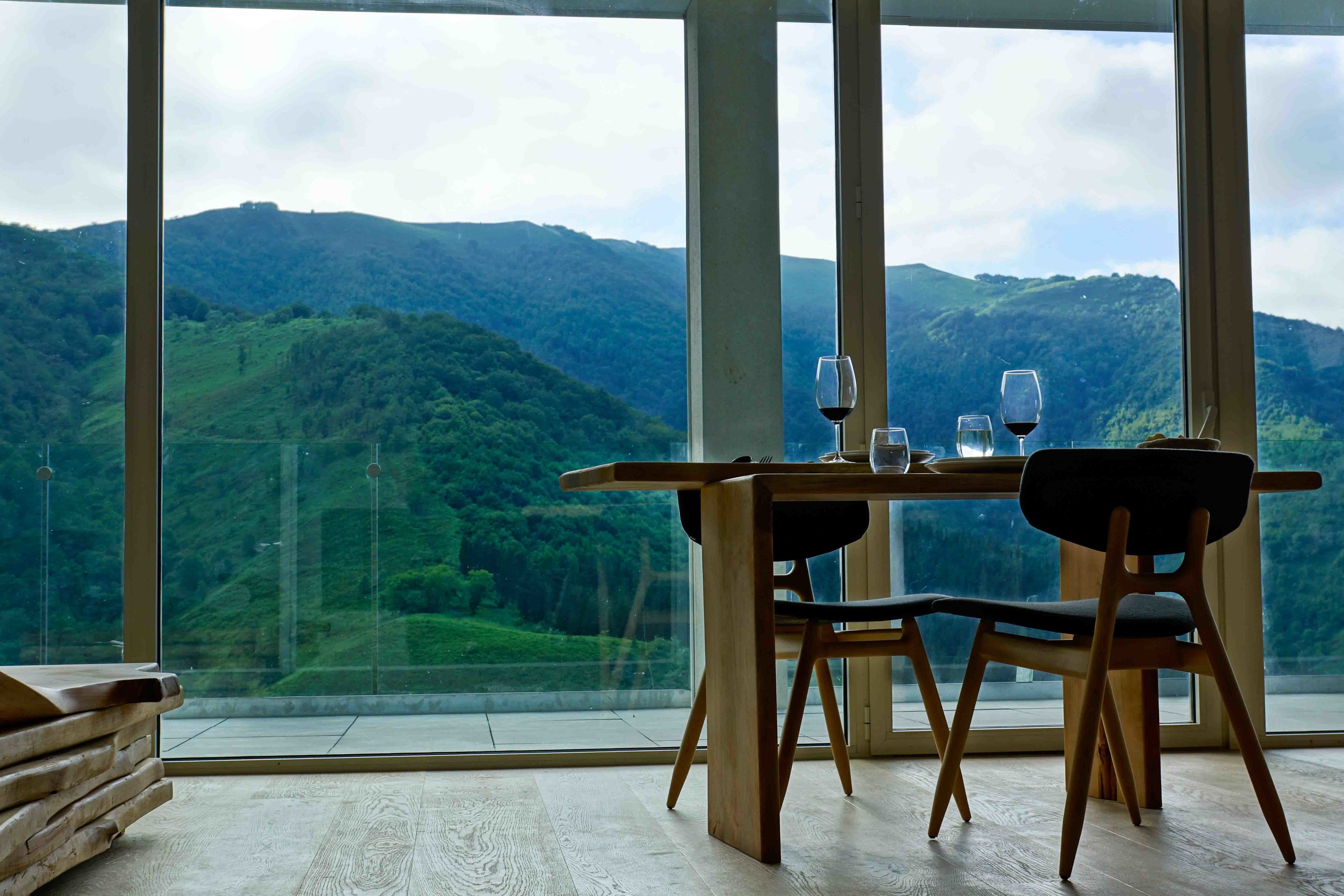 Frokost, lunsj og middag serveres