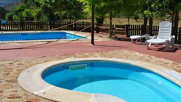 Seasonal outdoor pool, pool umbrellas, sun loungers