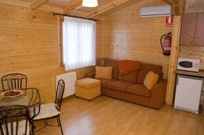 Living area - Cabañas de Javalambre (Camarena de la Sierra)