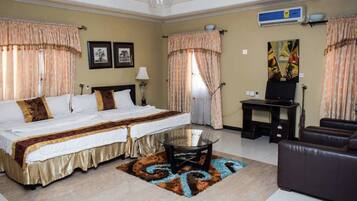 1 bedroom, minibar, in-room safe, individually decorated