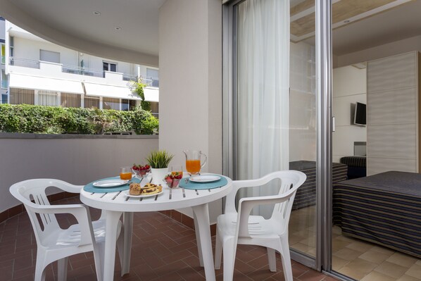 Superior Apartment | Terrace/patio