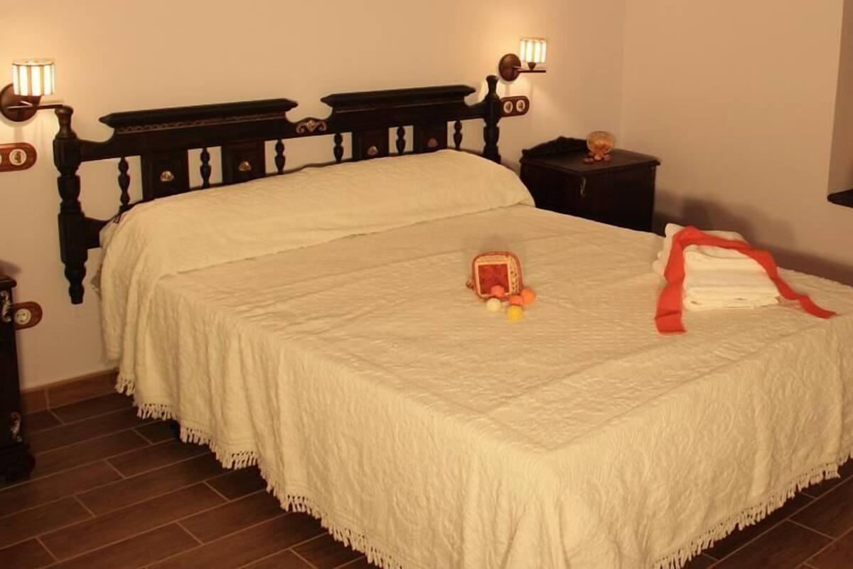 Desk, iron/ironing board, free cots/infant beds, rollaway beds