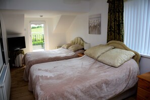 Kamar Mewah, ensuite | Setrika/meja setrika, Wi-Fi gratis, dan seprai linen