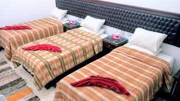 Standard Triple Room, 3 Single Beds, Private Bathroom | Premium bedding, desk, iron/ironing board, free WiFi