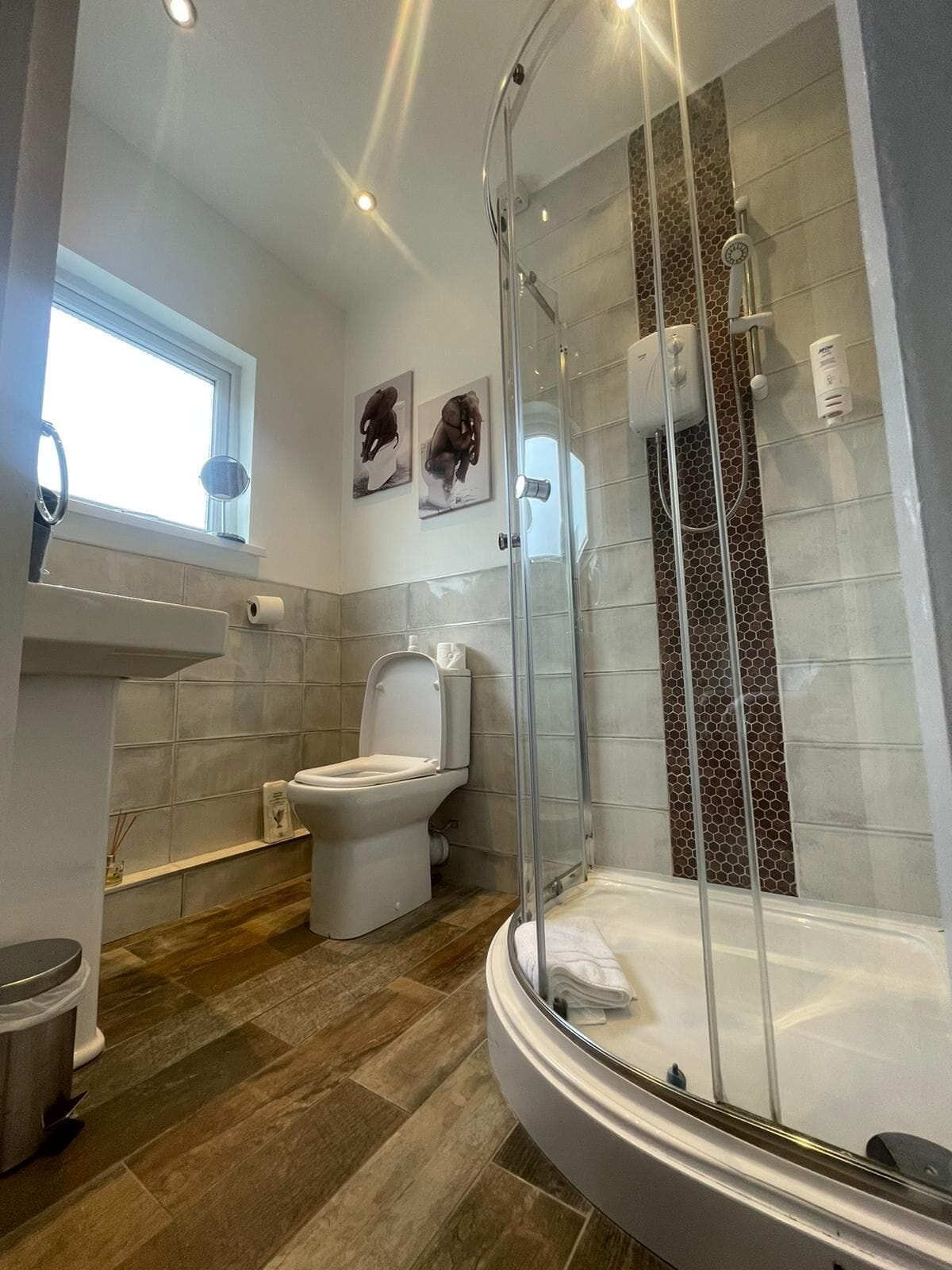 Photo - The Riverside inn