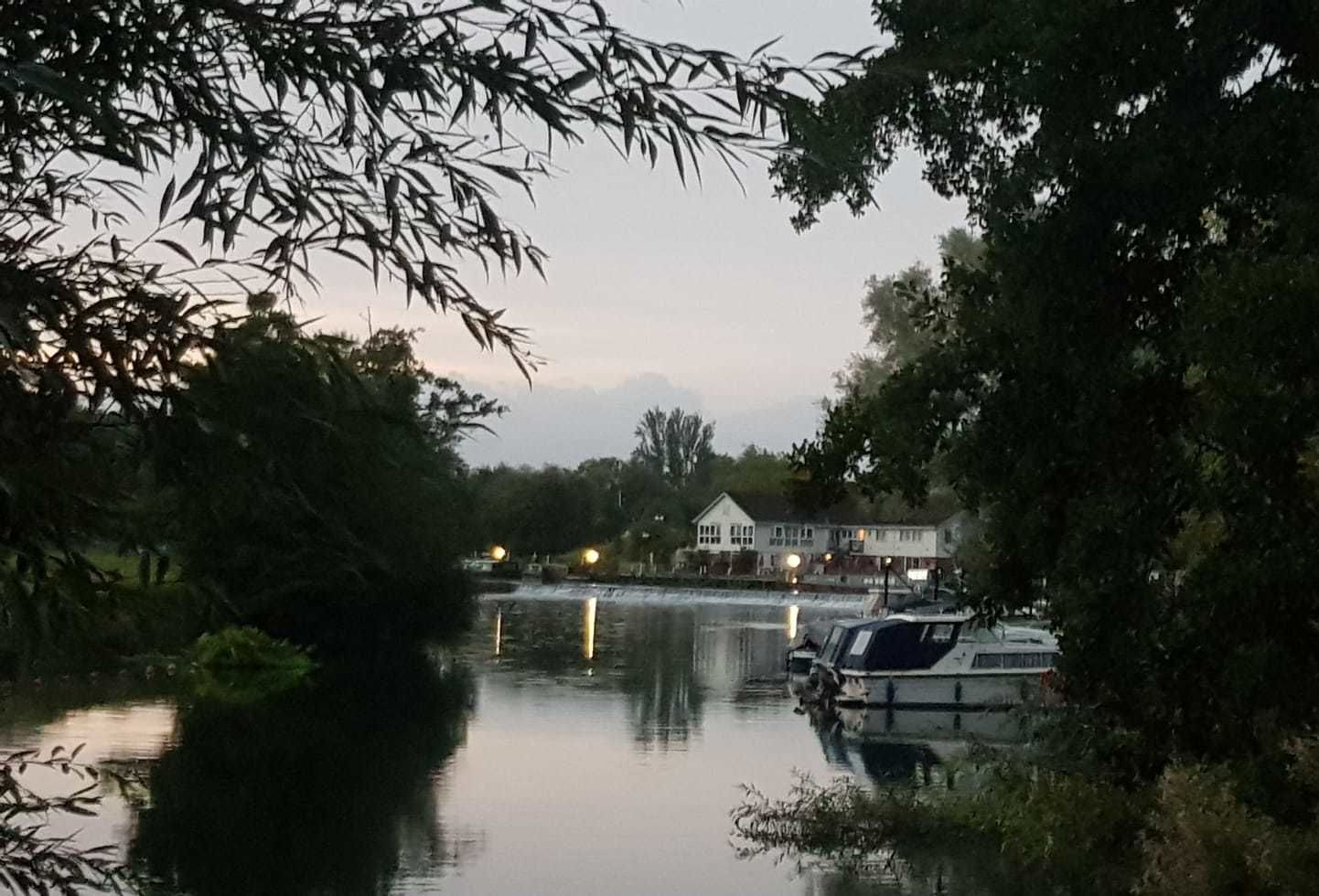 Foto - The Riverside Inn