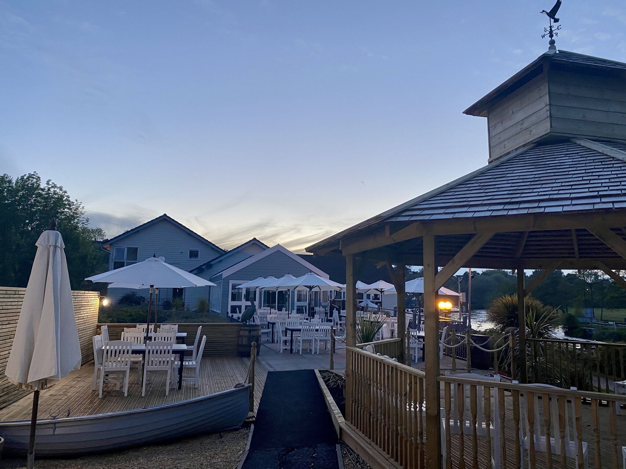 Photo - The Riverside inn