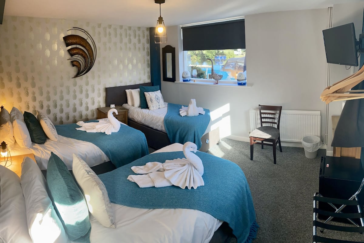Triple Room, Ensuite | Egyptian cotton sheets, premium bedding, memory foam beds