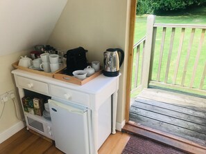 Tweepersoonskamer (Junior Suite) | Een strijkplank/strijkijzer, babybedden (toeslag), gratis wifi