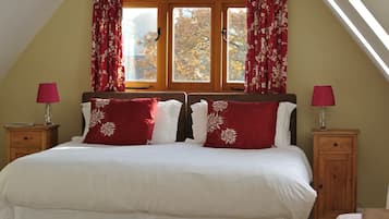 Kahden hengen huone (Junior Suite) | Silitysrauta/-lauta, vauvansängyt, ilmainen Wi-Fi, vuodevaatteet