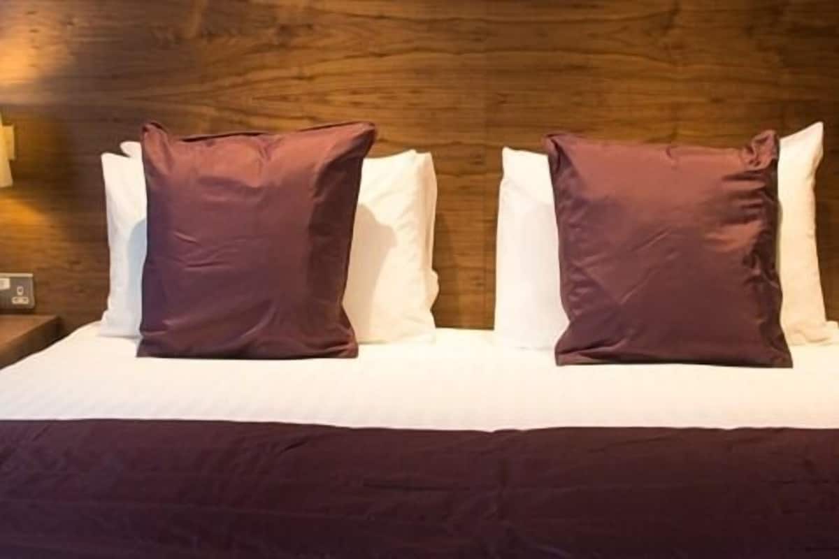 Double Room, Ensuite (Disabled Friendly) | 1 bedroom, WiFi