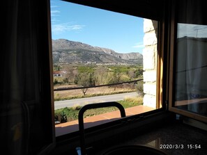 Classic Apartment, 2 Bedrooms, Accessible, Kitchen | View from room