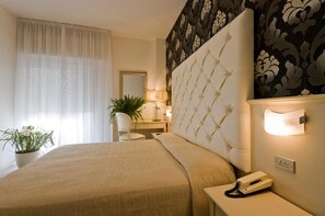 In-room safe, cots/infant beds, free WiFi - Foschi Peninsula Hotel (Bellaria-Igea Marina)