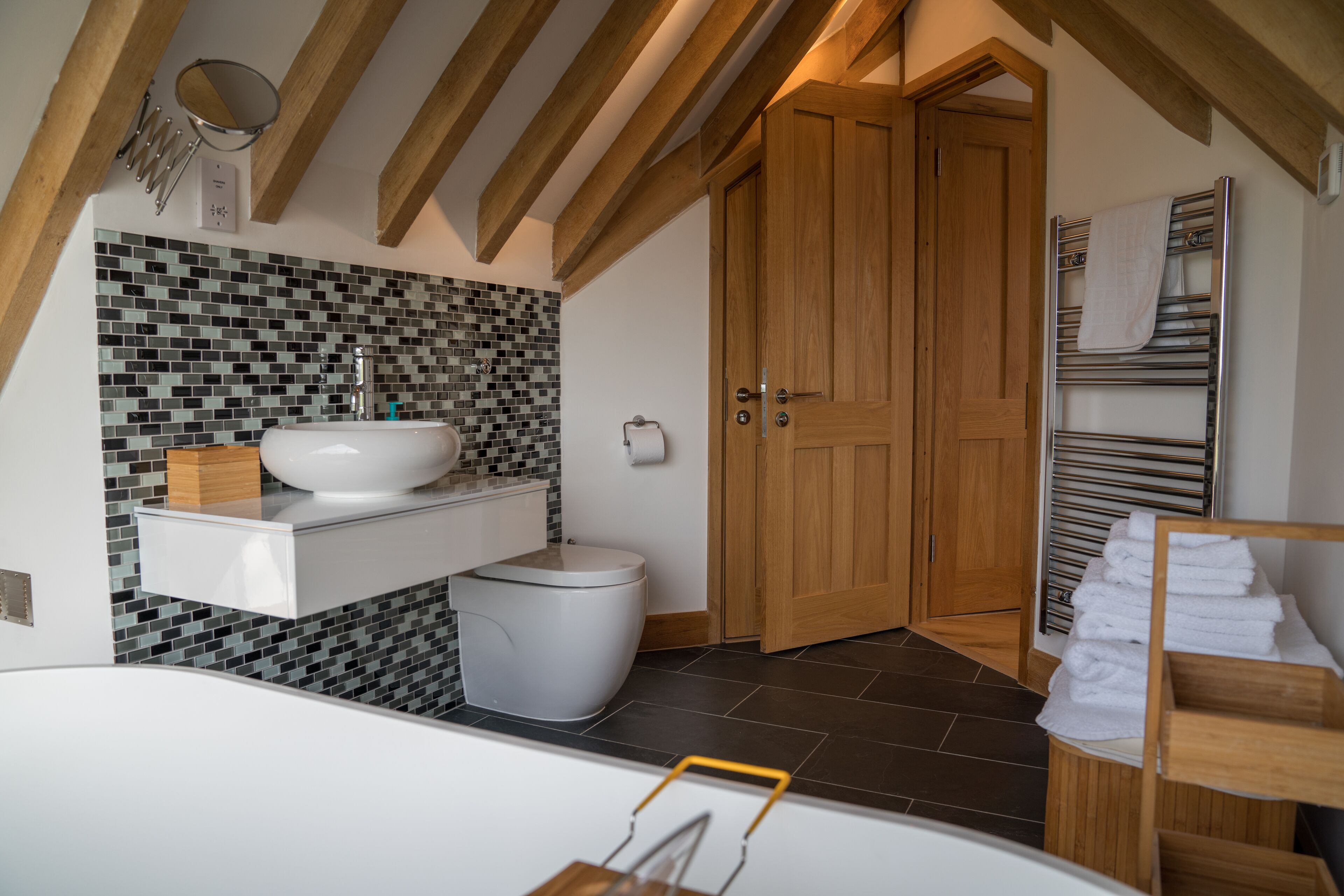 Deluxe Double Room, Ensuite (With free-standing bath) | Bathroom