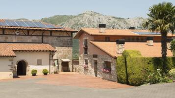 Casa de campo, 6 habitaciones | Entrada al alojamiento