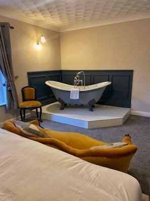 Superior Suite, Ensuite - The Leagate Inn (Boston)