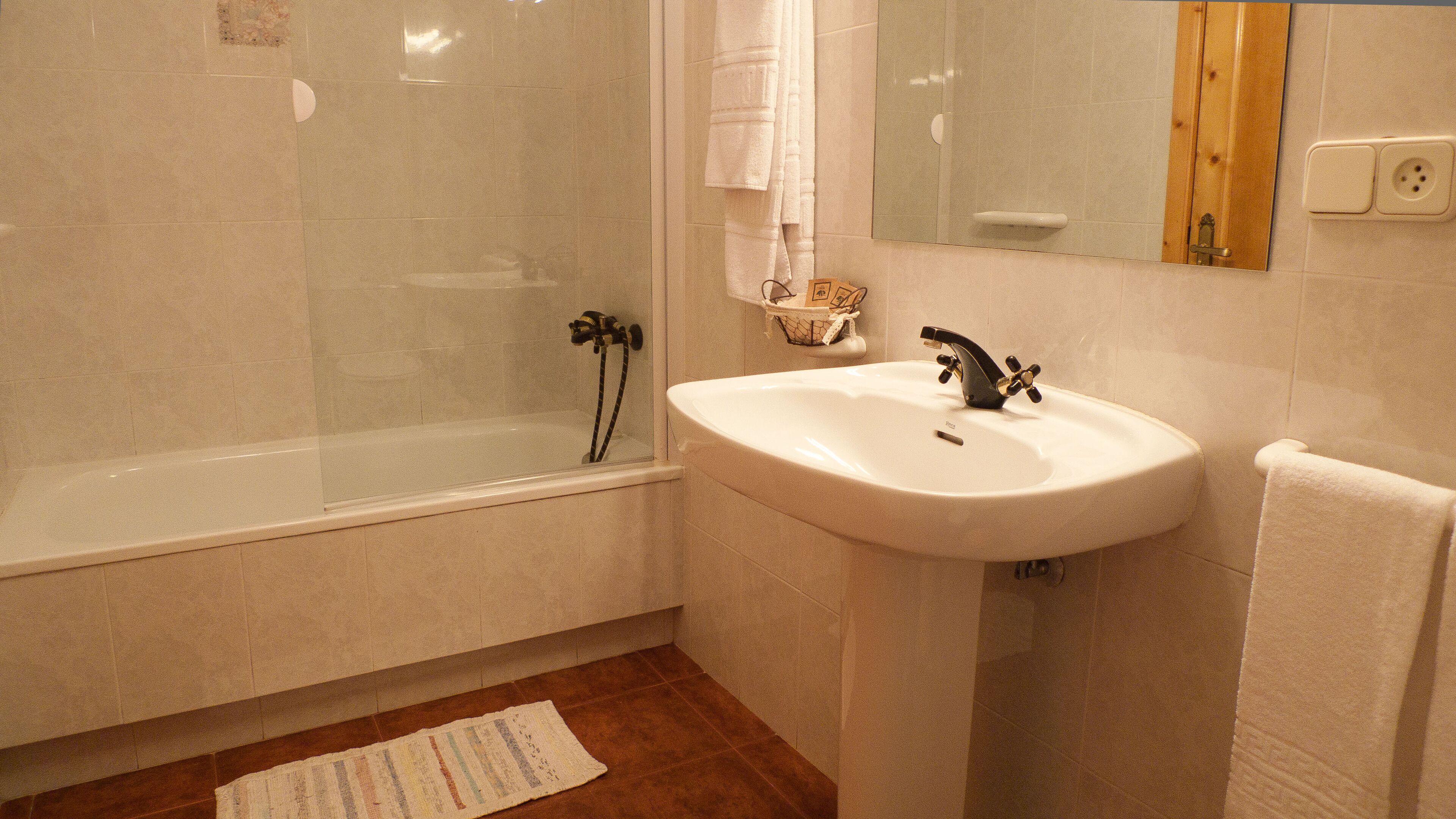 Family House, Multiple Bedrooms, Kitchen, Garden Area | Bathroom