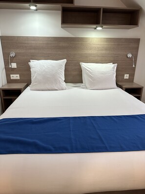 Comfort Studio Suite, 1 Queen Bed, Kitchenette