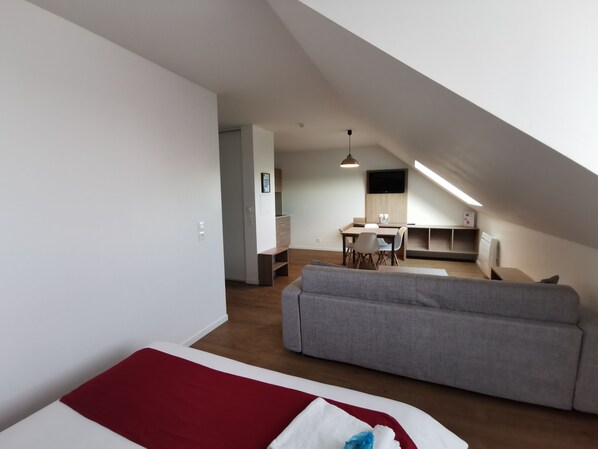 Comfort Studio Suite, 1 Queen Bed, Kitchenette