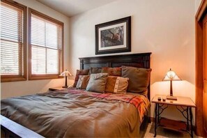 Condo, 2 Bedrooms | Living area | TV, fireplace, DVD player - Lift Lodge Resort (Park City)