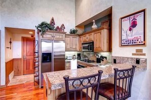 Condo, 2 Bedrooms | In-room dining - Lift Lodge Resort (Park City)