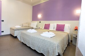 Chambre Double ou avec lits jumeaux | Coffres-forts dans les chambres, bureau, lits pliants/supplémentaires