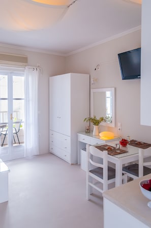 Superior Studio, Partial Sea View | In-room safe, desk, iron/ironing board, rollaway beds - Milos Bay Suites (Milos)