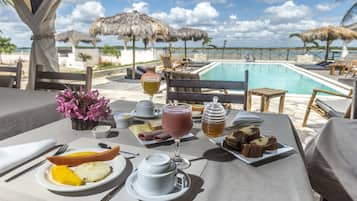 Petit-déjeuner buffet compris tous les jours