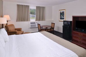 Room, 1 King Bed, Non Smoking | Desk, iron/ironing board, free WiFi, bed sheets