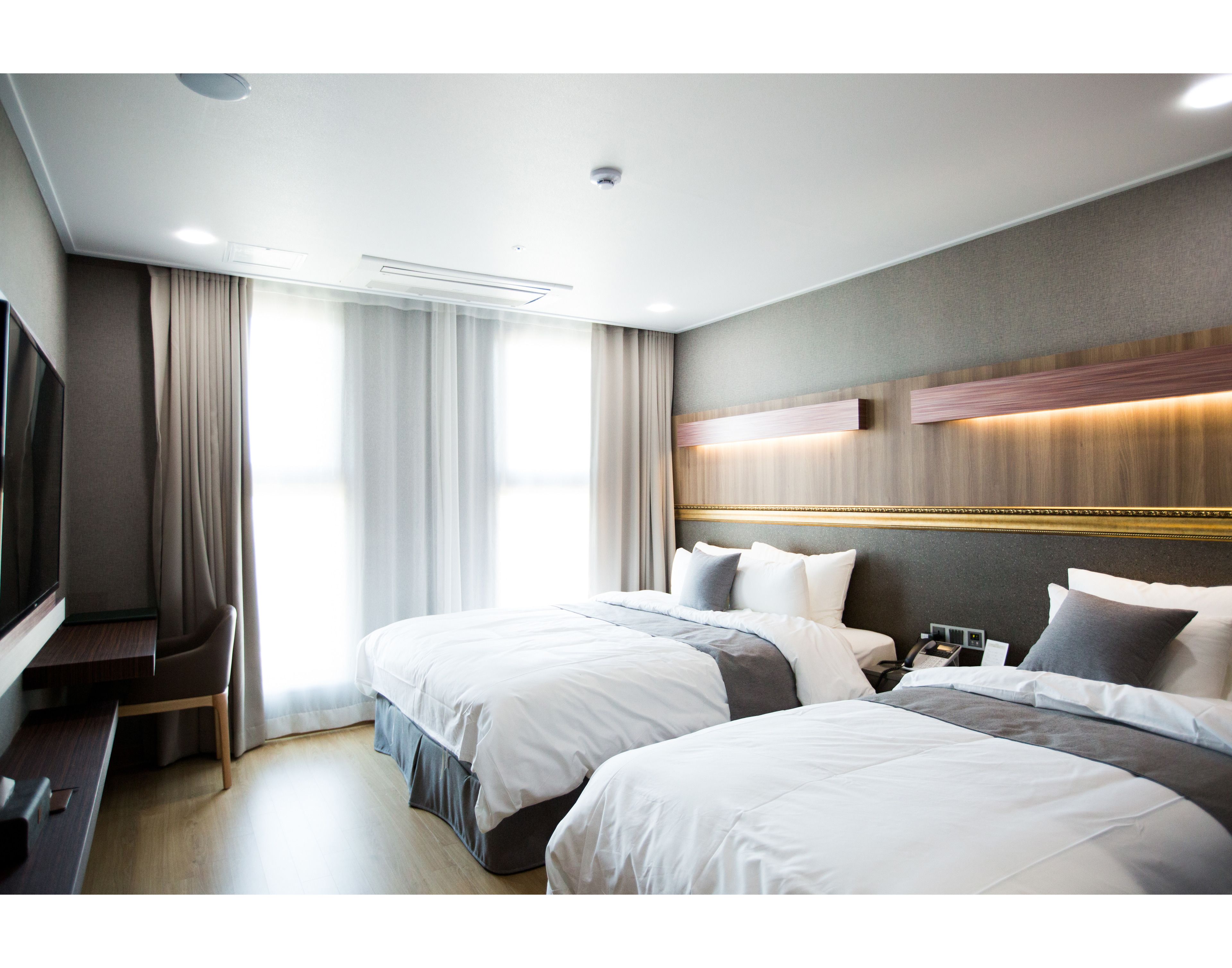 in-room safe, desk, blackout curtains, soundproofing