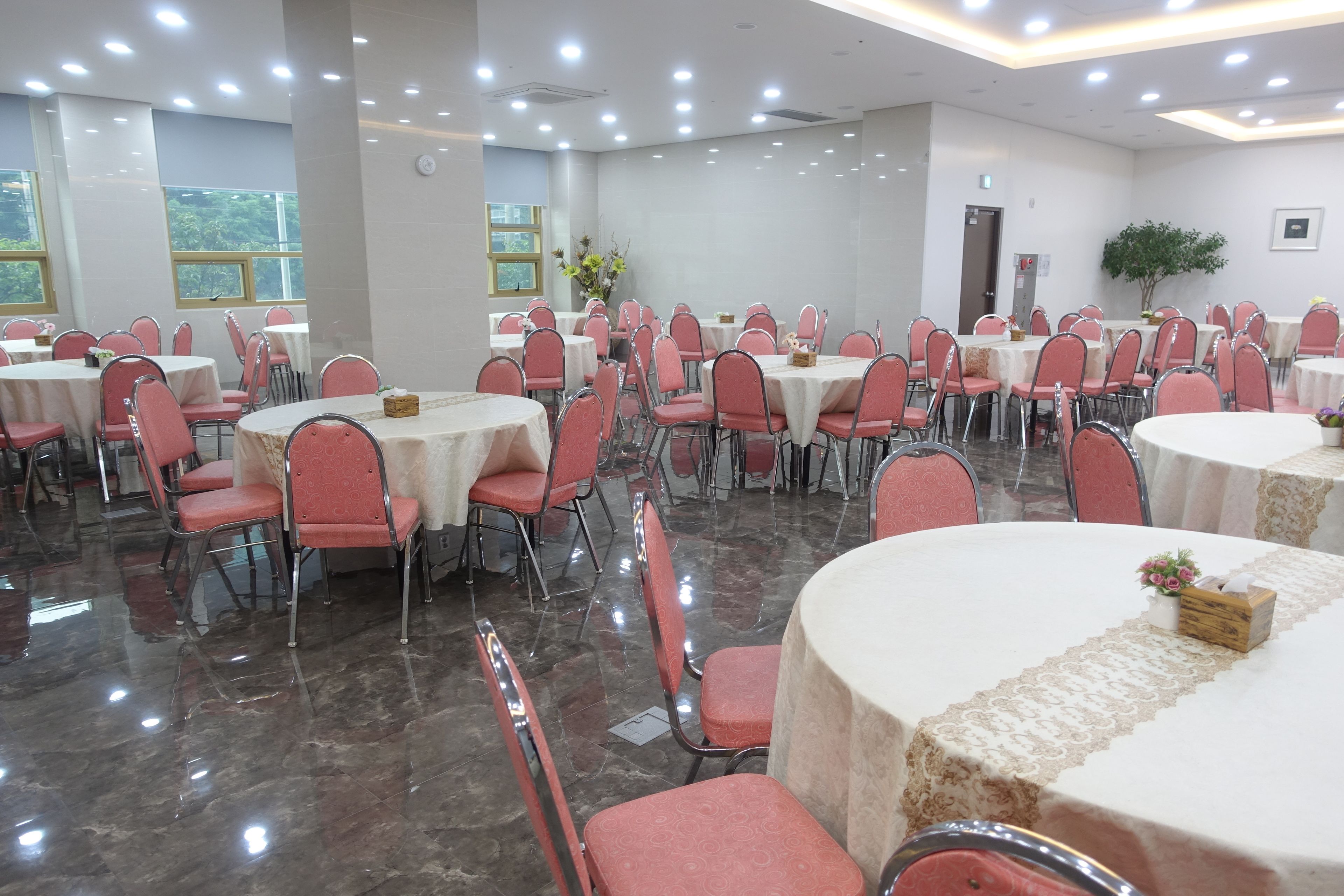 banquet hall